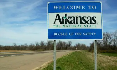 Saracen Casino requests change in Arkansas law to allow online gambling