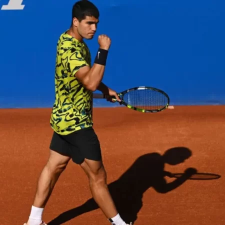 Carlos Alcaraz: Spaniard withdraws from the Barcelona Open with injury