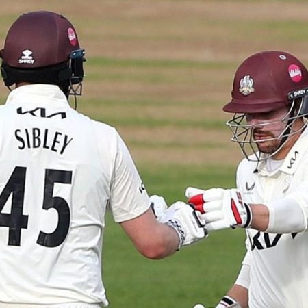 County Championship: Dom Sibley scores 100 to put Surrey on top against Somerset