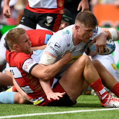 Exeter win at Gloucester to maintain play-off hopes