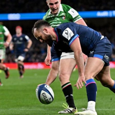 Investec Champions Cup: Leinster 36-22 Leicester – Jamison Gibson-Park scores first-half hat-trick for hosts