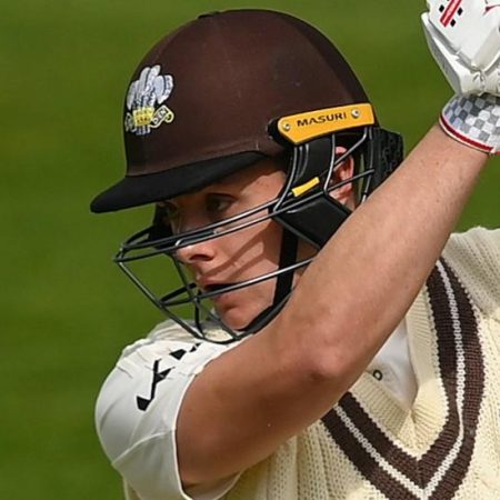 County Championship: Surrey draw with Somerset after attempting rapid chase