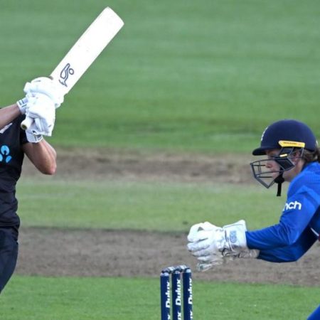 New Zealand v England: Sophie Devine’s century leads hosts to consolation win in ODI series