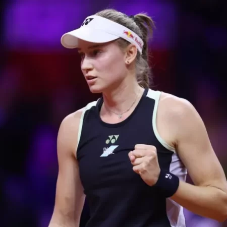 Stuttgart Open: Elena Rybakina beats Iga Swiatek to reach final