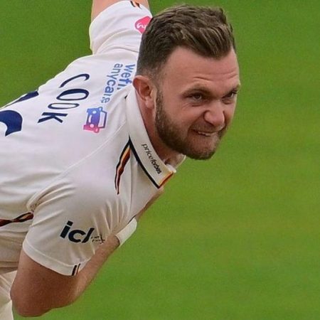 County Championship: Sam Cook takes match figures of 10-73 as Essex hammer Nottinghamshire