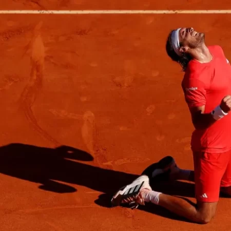 Monte Carlo Masters: Stefanos Tsitsipas beats Casper Ruud to win third title