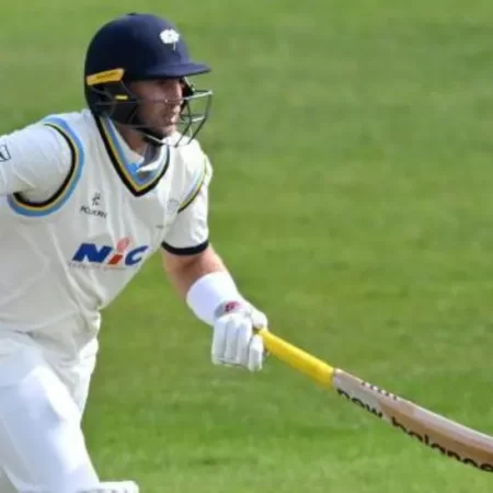 Yorkshire well-placed to beat Glamorgan after run riot